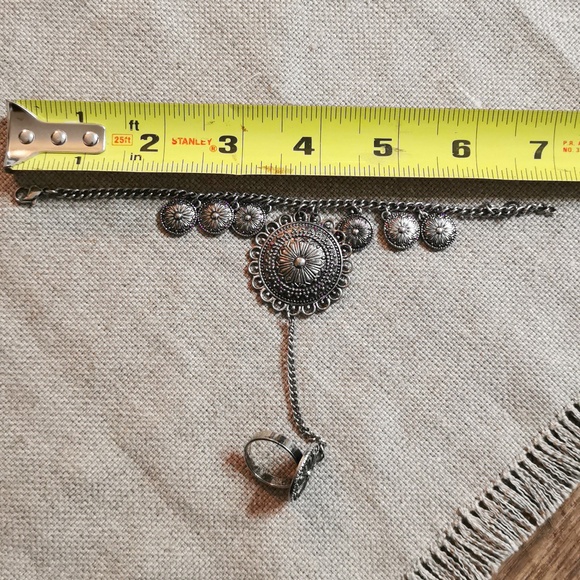 On Hand Jewelry NWOT - Picture 4 of 7